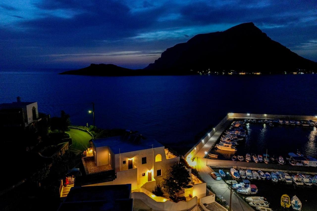 Pelagos Seafront Accommodation - Maria Myrties Exteriör bild