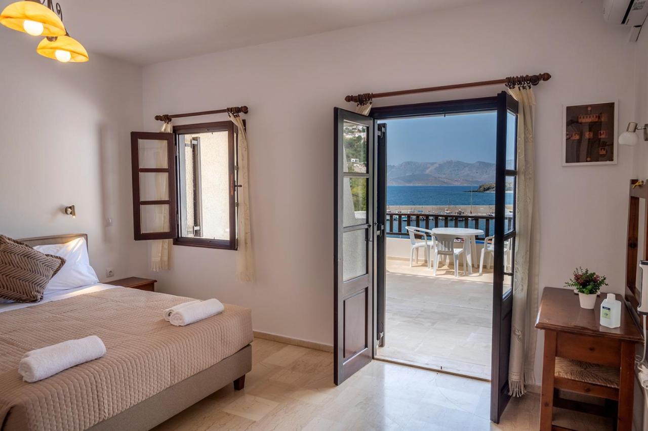 Pelagos Seafront Accommodation - Maria Myrties Exteriör bild