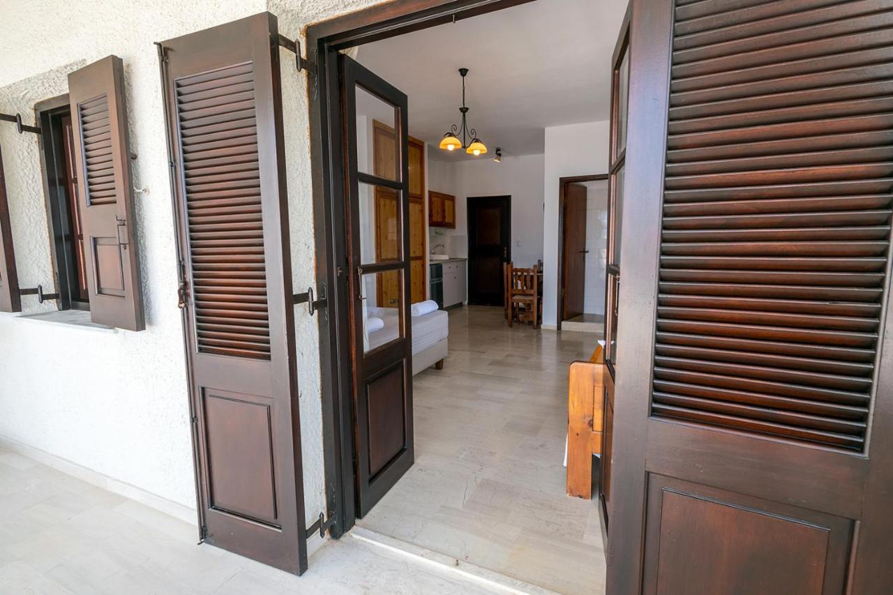 Pelagos Seafront Accommodation - Maria Myrties Exteriör bild