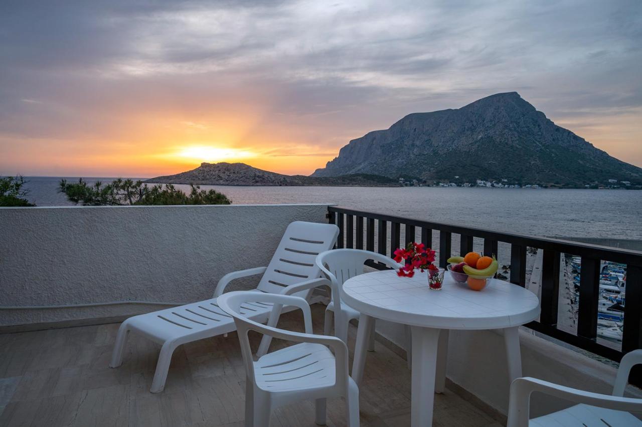 Pelagos Seafront Accommodation - Maria Myrties Exteriör bild
